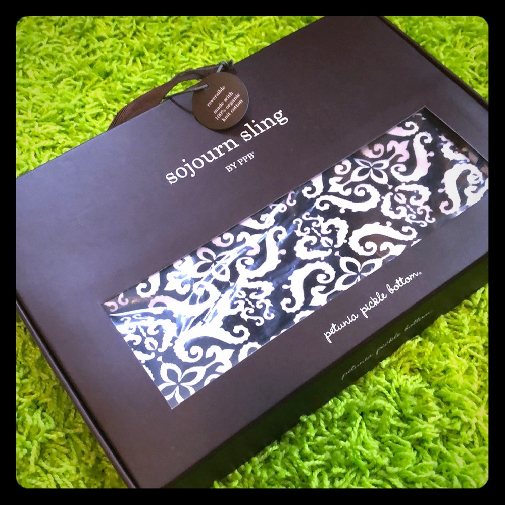 Petunia Pickle Bottom - Sojourn Sling, New in Box!
